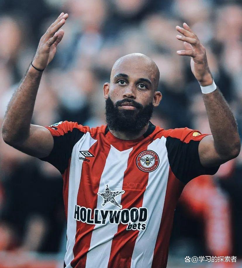 转会期NBA总决赛传出新动向；曼联篮板制胜；管理层表态：目标明确；临场指挥获称赞的简单介绍